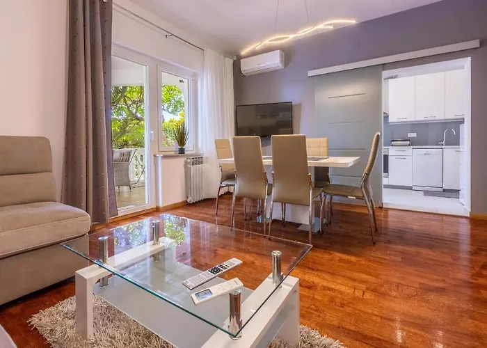 Zdenka تْسْغيكفانِتْسا